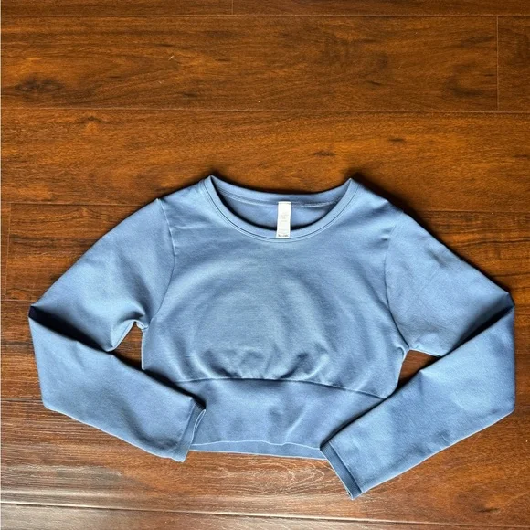 Offline by Aerie Seamless Cropped Long Sleeve size medium - Picture 3 of 4